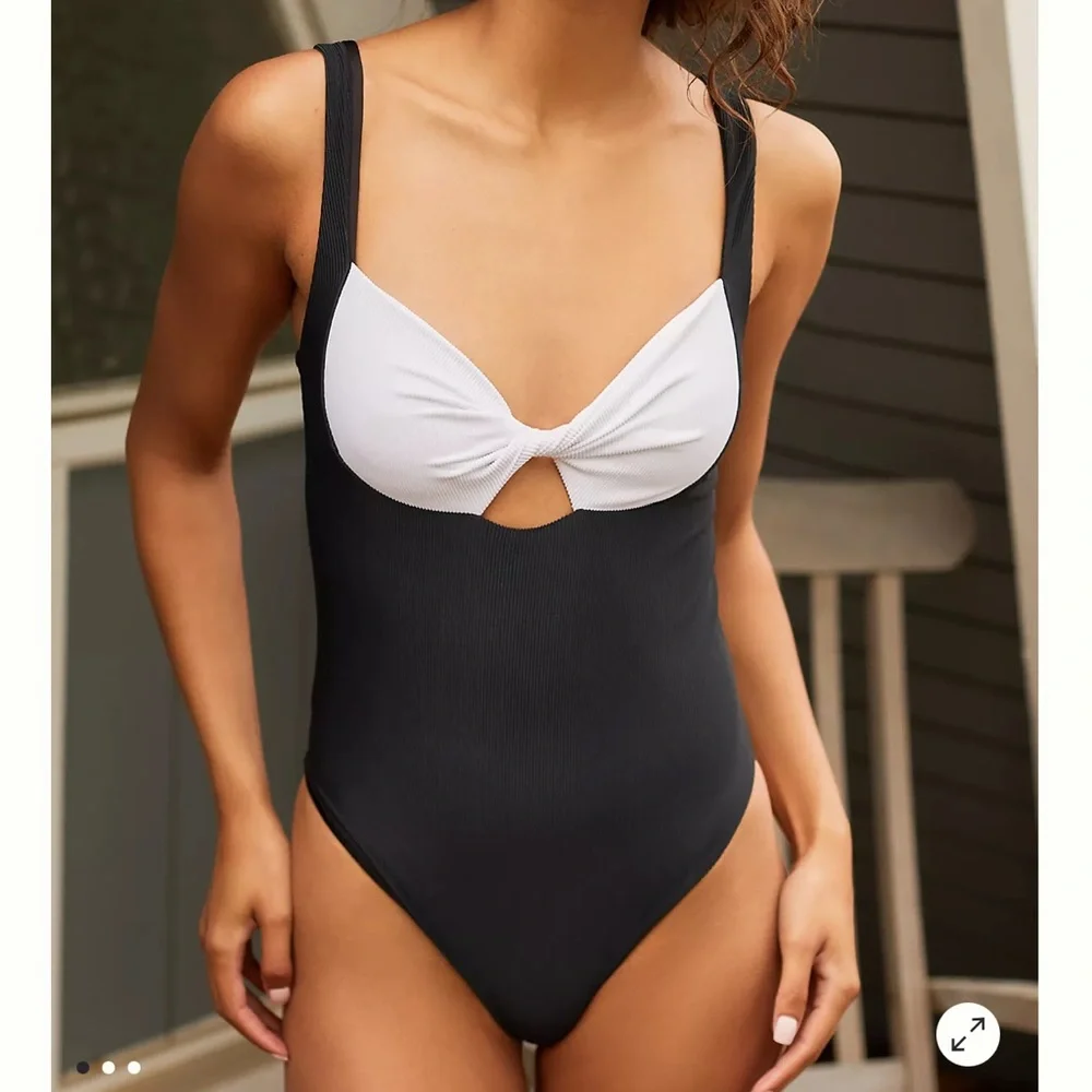 Anthropologie Beach Riot ColorBlock One Piece Swim Suit Black White Size XS NWOT - Picture 1 of 6